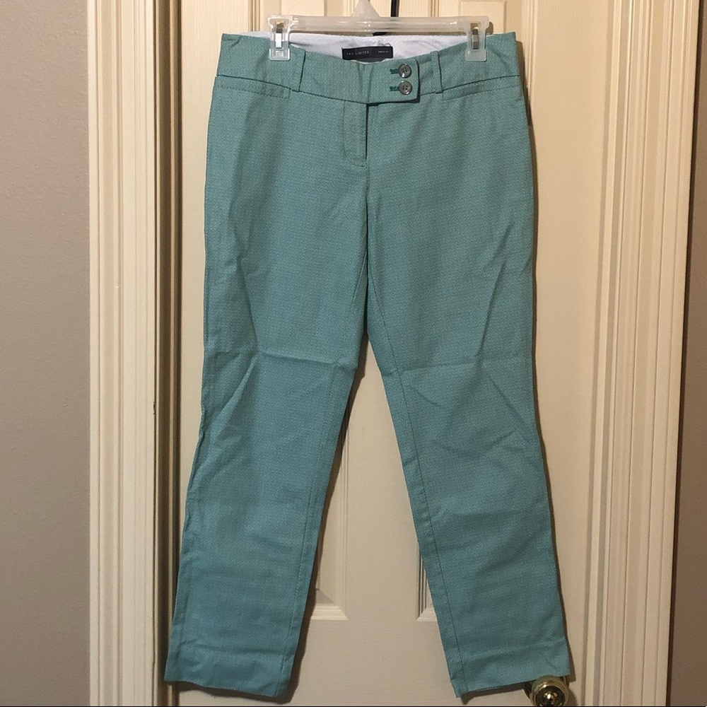 The limited Capris